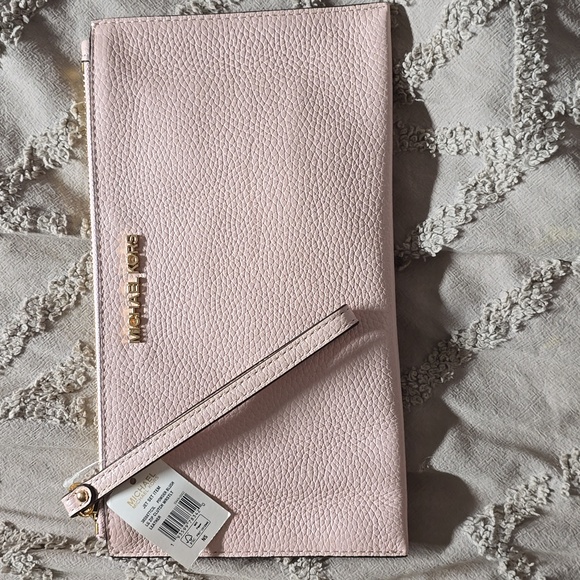 Michael Kors Jet Set Large Zip Clutch Wrislet Leathet, Soft Pink New BNWT - Picture 1 of 7